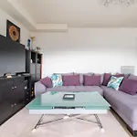 Tranquil 3Bd Flat W Chic Patiobnfolympiades