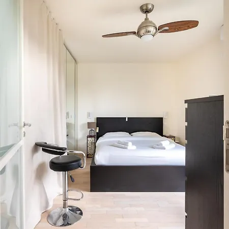 Appartamento Tranquil 3bd Flat W Chic Patiobnfolympiades